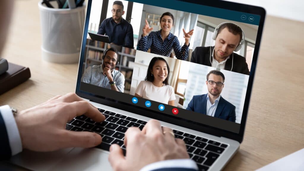 Videokonferenzen mit Laptop