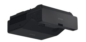 Der Epson EB-775F ist ein vielseitiger Laserprojektor für Digital Signage und Präsentationen. Er bietet große, immersive Projektionen in Full HD auf fast jeder Oberfläche. Dank seiner kompakten Bauweise eignet er sich ideal für enge Räume und flexible Anwendungen in Einzelhandel, Gastgewerbe, Museen oder Klassenzimmern.