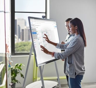 Microsoft Surface Hub 2 S 50 Zoll