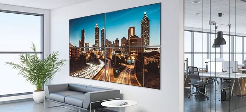 Sony Teos mit einem Sony Bravia Display Inhalte zentral auf verschiedenen Videowalls teilen