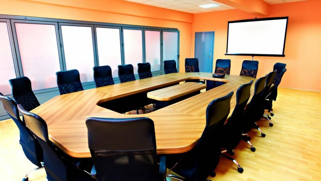 Farbkonzepte und Raumgestaltung von Konferenzräumen für die perfekte Videokonferenzumgebung