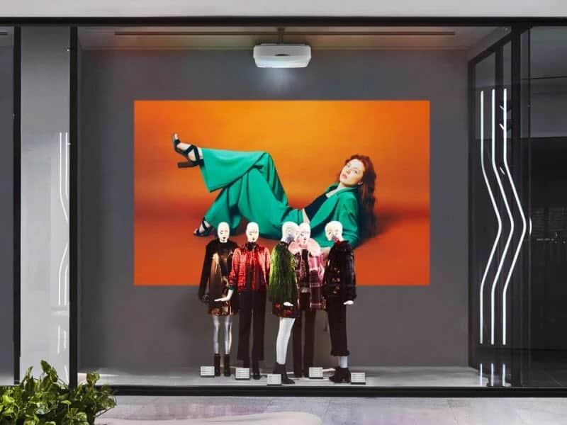 viewsonic-ultrakurzdistanz-laserprojektor-LS832WU-schaufenster Viewsonic ultrakurzdistanz Laserprojektor LS832WU für Präsentationen & Digital Signage, hier Schaufenster