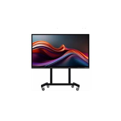 Das Bild zeigt ein Primeboard Display montiert auf dem mobilen PrimeMOBILE Rollgestell mit vier Lenkrollen. Die stabile Stahlkonstruktion ermöglicht flexiblen Einsatz in Bildung, Konferenz oder Workshop – überall dort, wo ortsunabhängige Präsentationen gefragt sind.